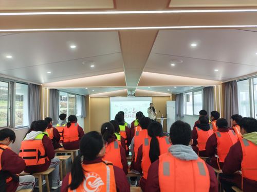 攜手護湘江 青春綻光芒——株洲水文水資源勘測中心聯合南方中學開展世界水日主題護河行動